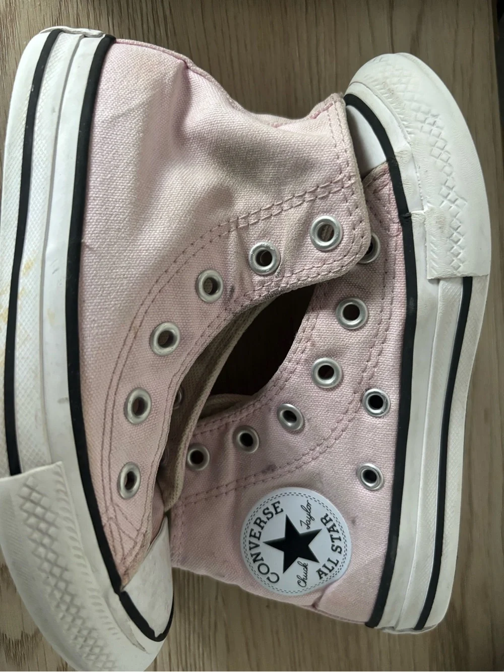 Converse high top